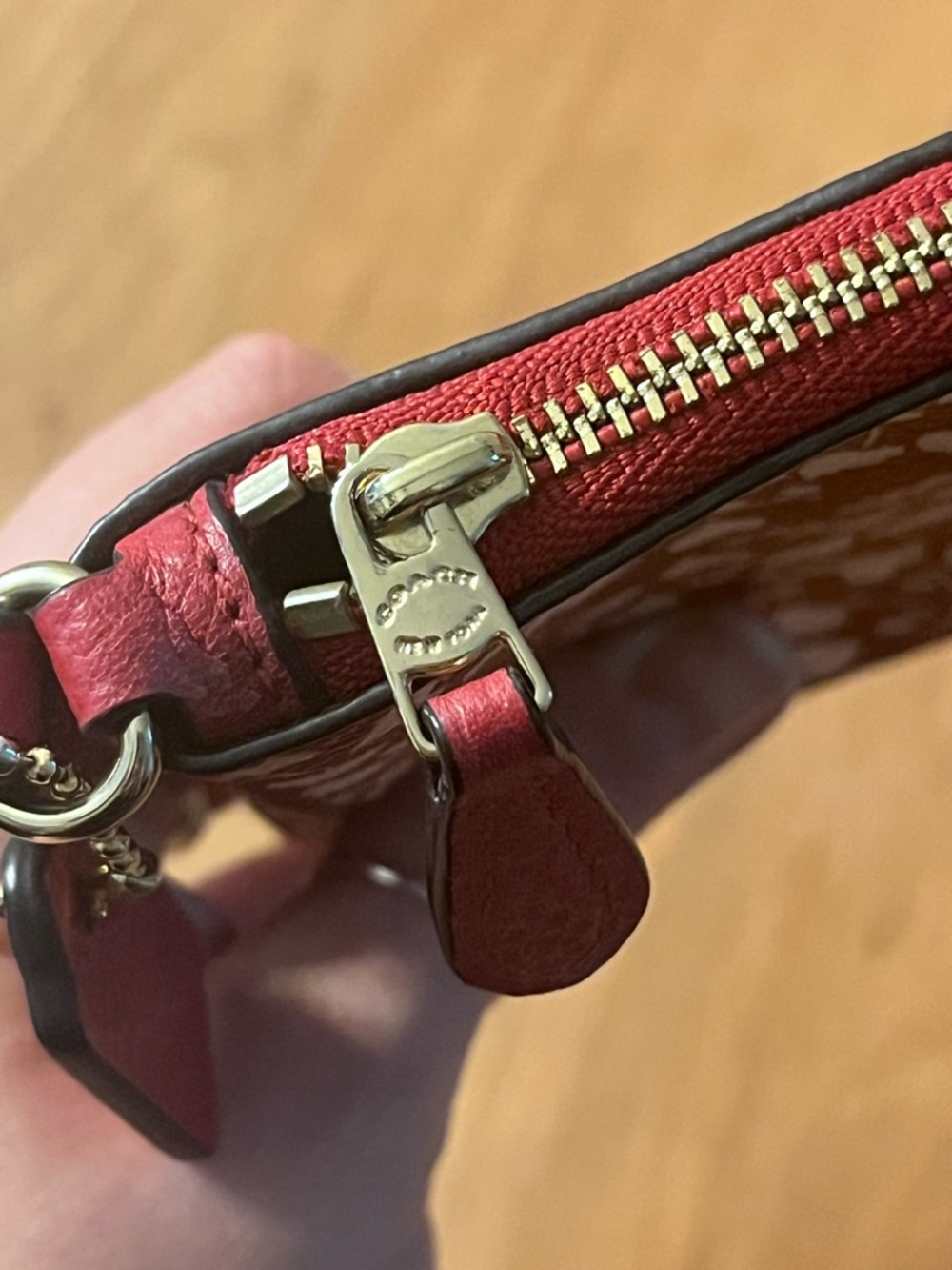 Coach Limited Edition Valentine’s Day Red and White Floral Wristlet - Picture 10 of 10